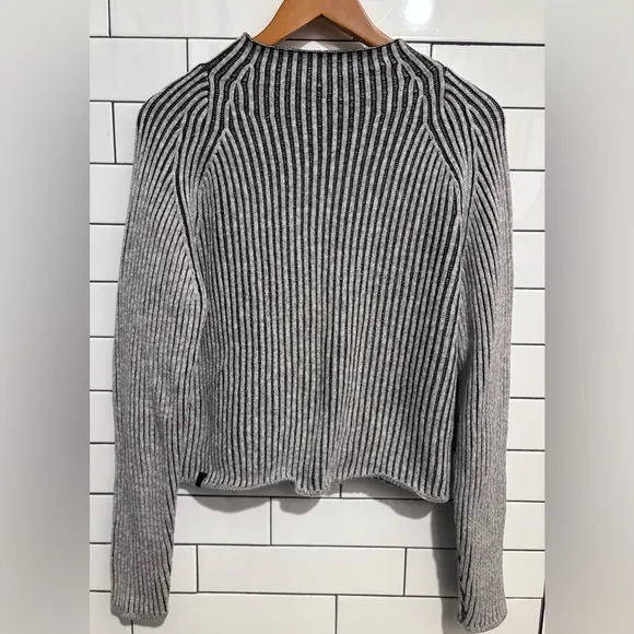 Lululemon Cotton-Cashmere Blend Mock Neck Sweater 8