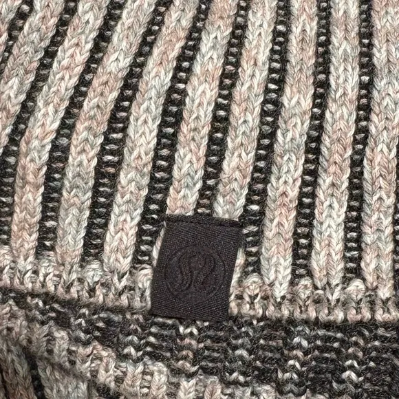 Lululemon Cotton-Cashmere Blend Mock Neck Sweater 8