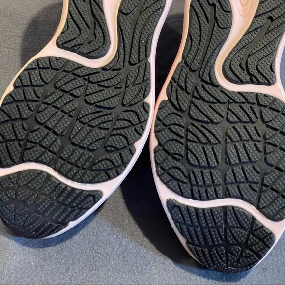Lululemon sneakers women size 10.5 NWOB
