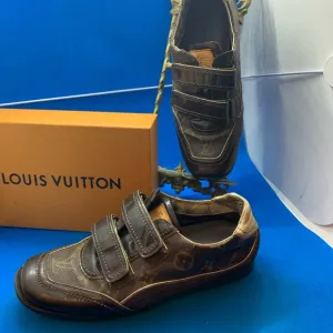 LV Monogram rare sneakers leather  36