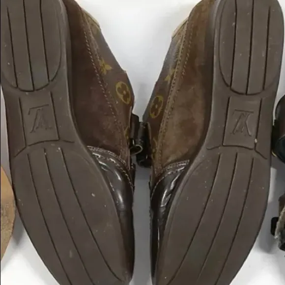 LV Monogram rare sneakers leather  36
