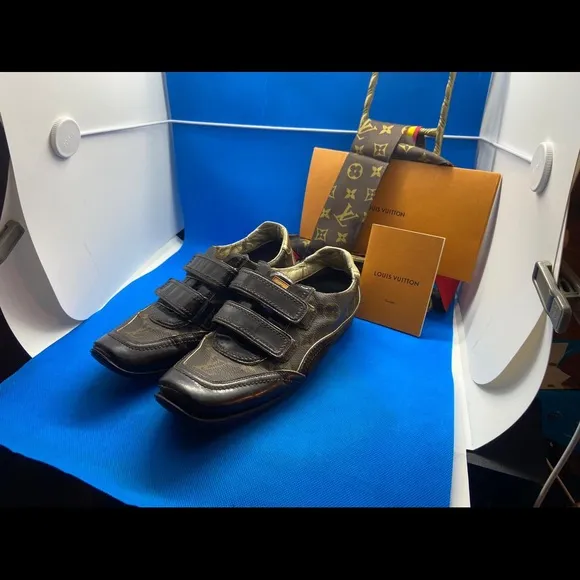 LV Monogram rare sneakers leather  36