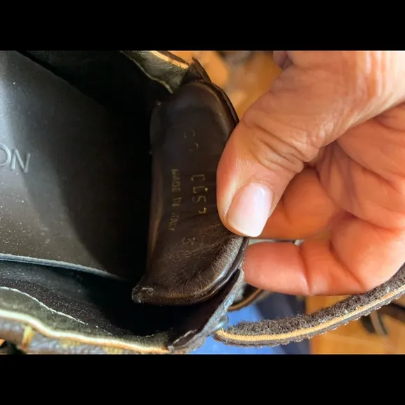 LV Monogram rare sneakers leather  36