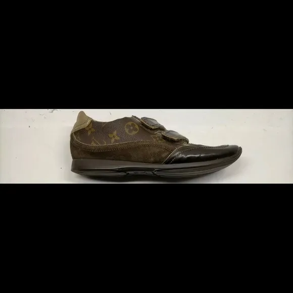 LV Monogram rare sneakers leather  36