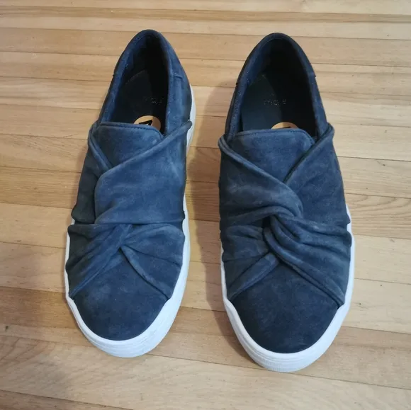 Maje knotted sneakers nwot size 7