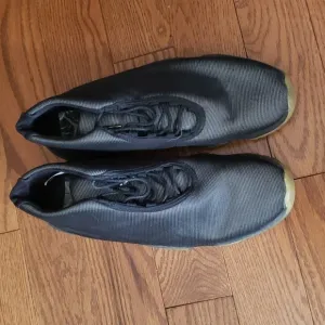 Man's sneakers size 11.5 used