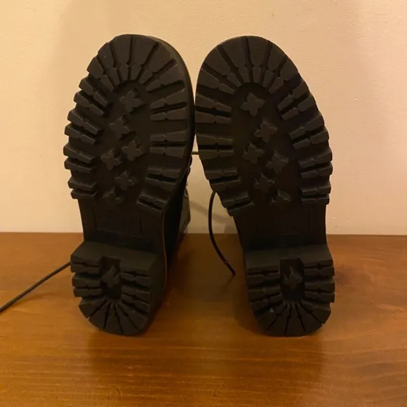 Marc Fisher LTD Izzie Boots