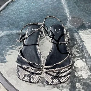 Marc Fisher Ltd. Women’s size 8 leather, snakeskin well made brand fun sandals.