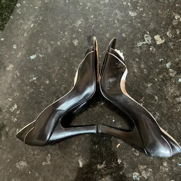 Marc Jacobs leather heels