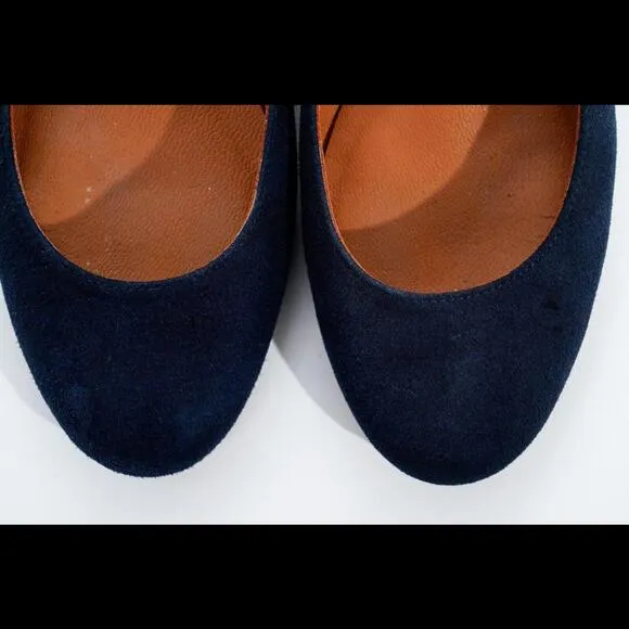 Margaux The Classic Suede Ballet Flats Womens Sz 35.5 EU / 5.5 US Shoes