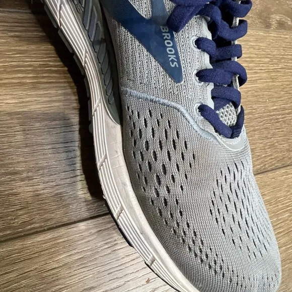 Men's Brooks Beast 20 Running Shoes