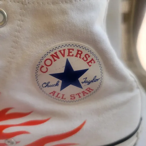 MEN'S HIGH TOP ALL STAR‎ CONVERSE SNEAKERS WITH FLAME DESIGN (sz - 11.5)