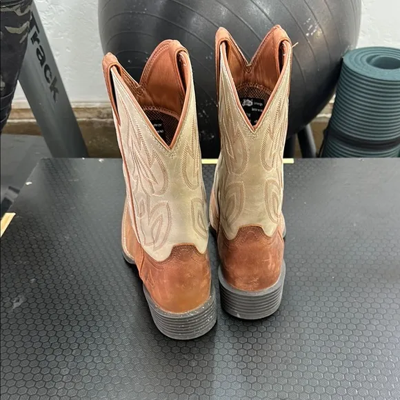 Men's Justin Boots Sz 12D Tan and Cream Western Boot