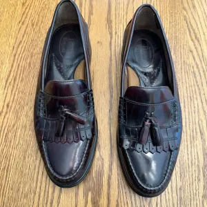 Men’s New Bass Weejuns Classic Black double Tassel Loafers.
