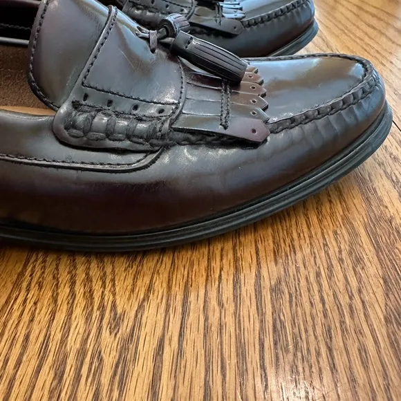 Men’s New Bass Weejuns Classic Black double Tassel Loafers.