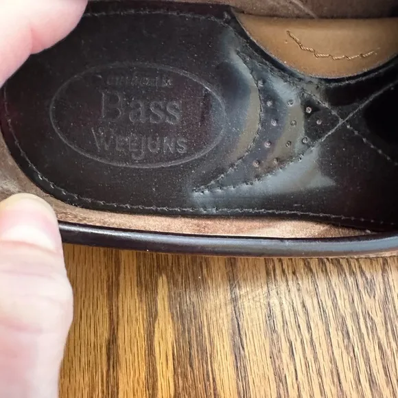 Men’s New Bass Weejuns Classic Black double Tassel Loafers.