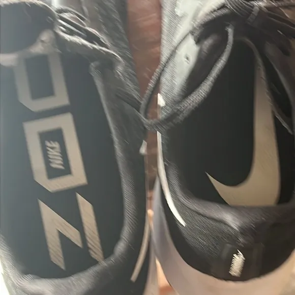 Men’s Nike Air Zoom Pegasus 37 Size 9.
