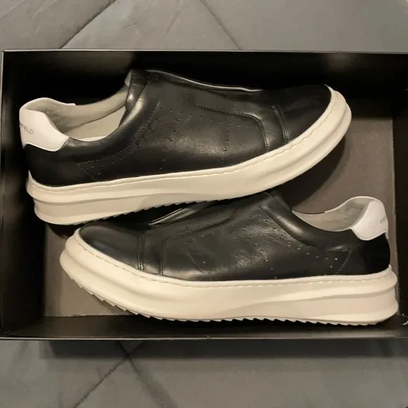 Men’s Shoes (Karl Lagerfeld)