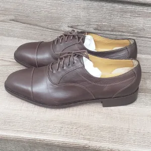 Men's Valentino brown dress shoes like new size 10.5