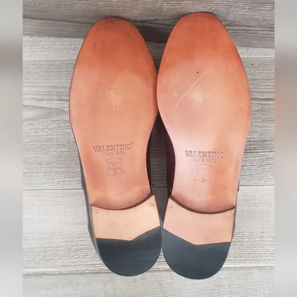 Men's Valentino brown dress shoes like new size 10.5