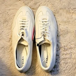 Mens/Unisex Zara White Leather Sneakers Size 42