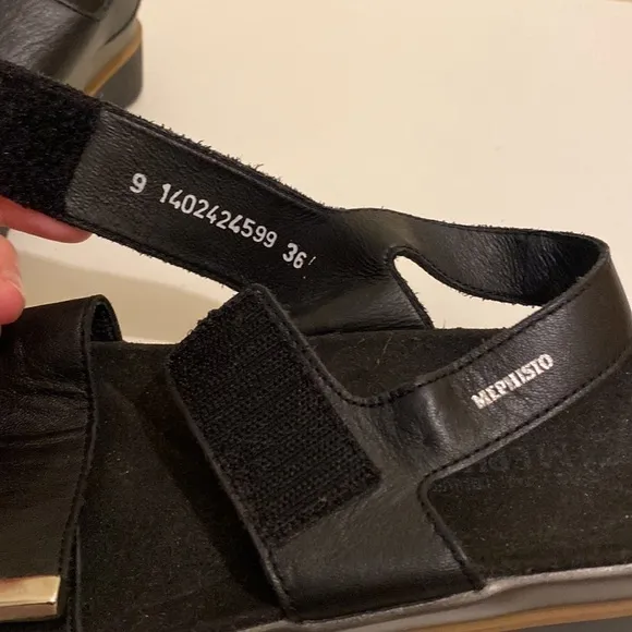 MEPHISTO DOMINICA BLACK LEATHER DAD SANDALS . Size 36