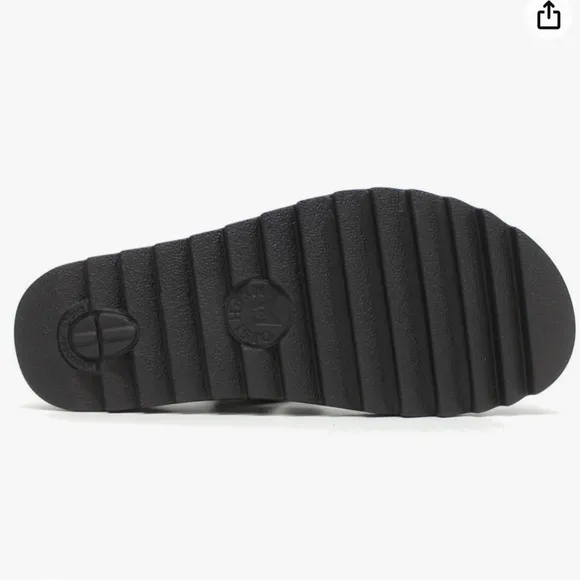 MEPHISTO DOMINICA BLACK LEATHER DAD SANDALS . Size 36
