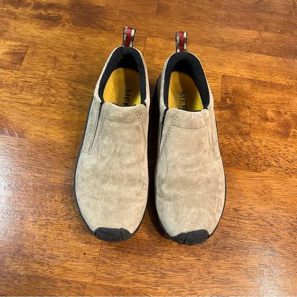 Merrell women’s Jungle Moc Taupe slip on shoes size 8