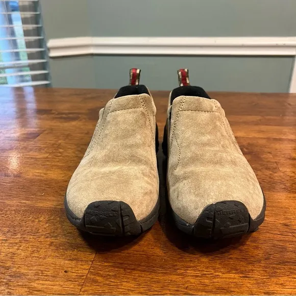 Merrell women’s Jungle Moc Taupe slip on shoes size 8