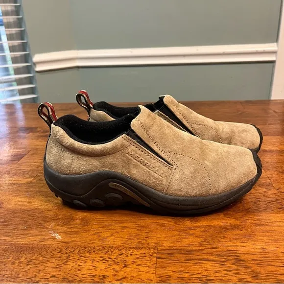 Merrell women’s Jungle Moc Taupe slip on shoes size 8