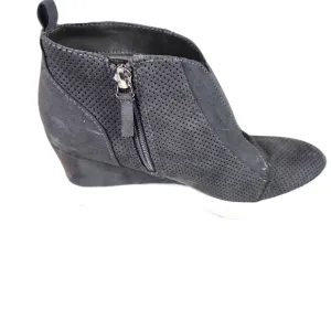 MIA, Women's Gray wedge boots, with zipper, Sz 7 1/2.