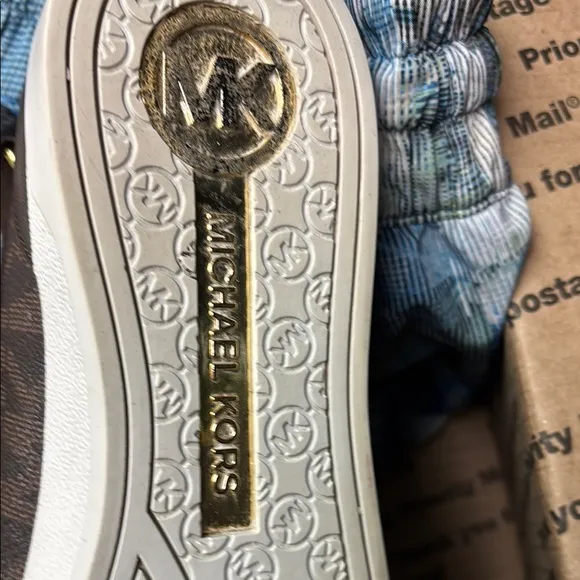 Michael Kors Brown Leather Sneakers with Textured Finish - unisex