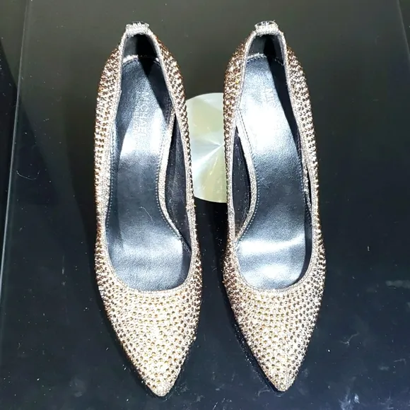 Michael Kors Dorothy Shinestone Pumps Women's Heels shoes Size 6M PV19E