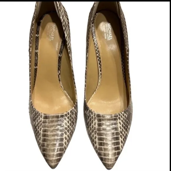 Michael Kors, genuine snake skin Leather, stiletto shoes 9.5M
