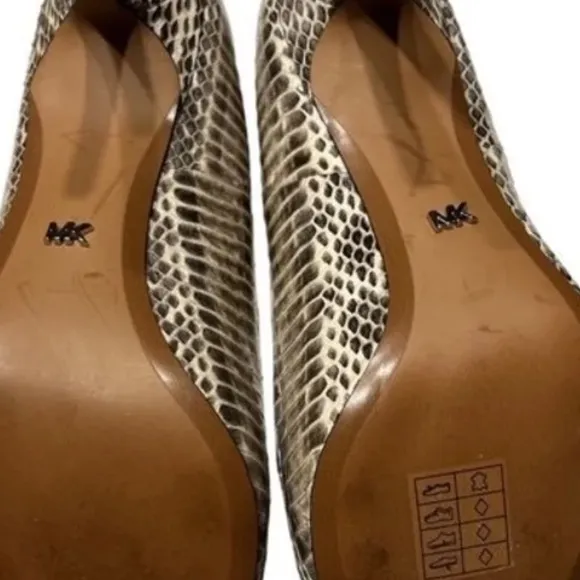 Michael Kors, genuine snake skin Leather, stiletto shoes 9.5M