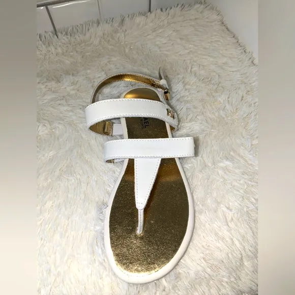 Michael Kors MK NWT White / Dorado Girl Sandals Sz 1