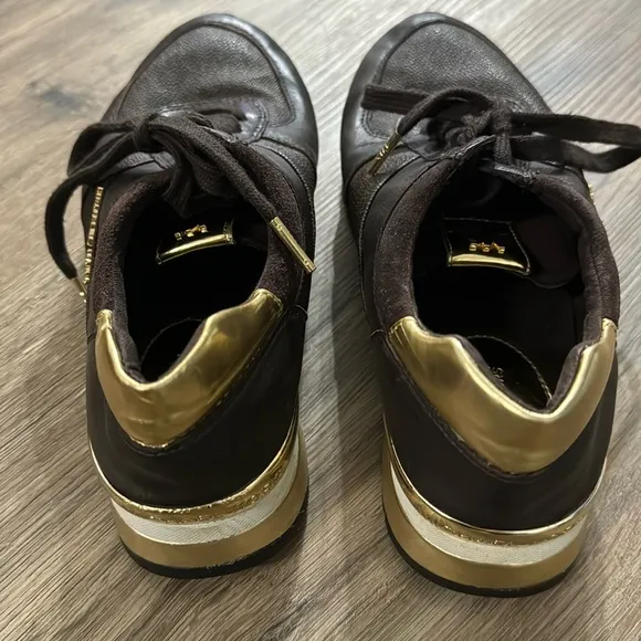 Michael Kors monogrammed allie trainer sneakers size - 8M
