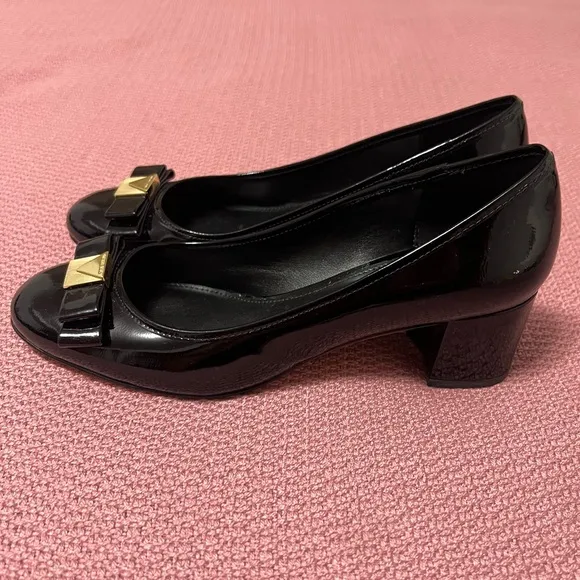 Michael Kors Patent Leather Heels size 7.5 Caroline Mid Pump Shoes