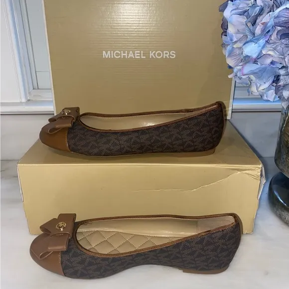 Michael Kors Signature Print Gale Flats, Size 6, Color: Brown