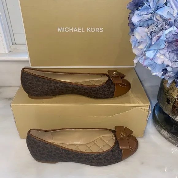 Michael Kors Signature Print Gale Flats, Size 6, Color: Brown