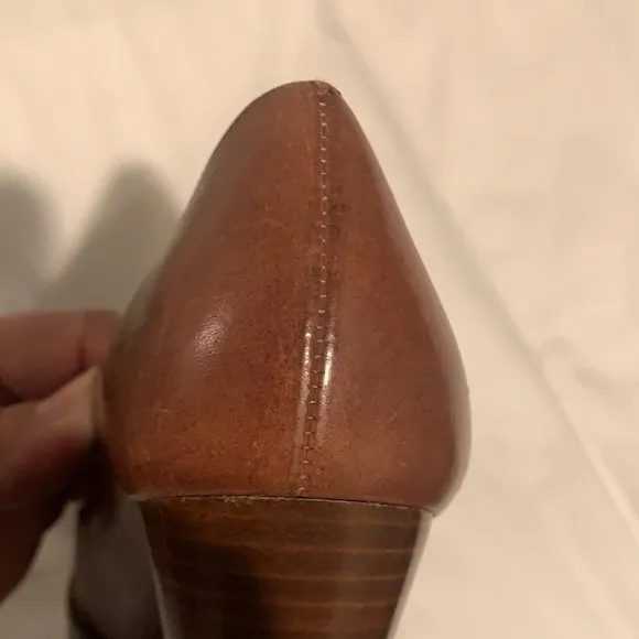 MICHAEL KORS Size 6 brown leather shoes in very good condition
