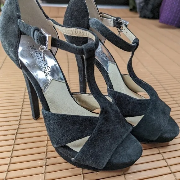 Michael Kors women's black suede platform sandals sz 5.5M. 5&quot; heels. 271pm