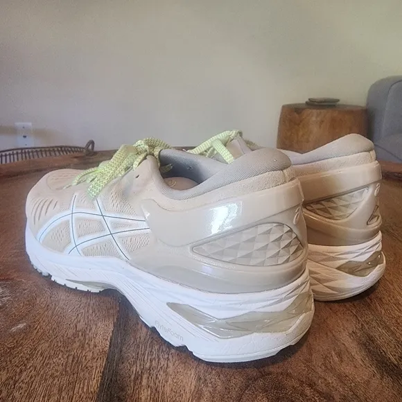 mismatched* Asics MetaRun Running Shoes 1011A603 Mens 8.5 &amp; 9.5