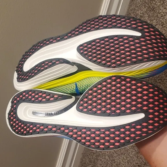 Mizuno wave rebellion pro (Mens)