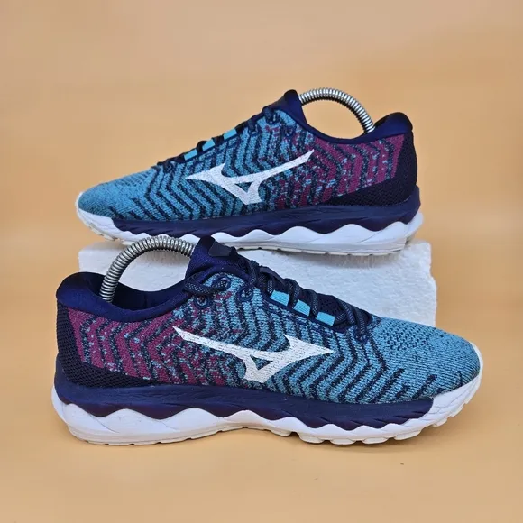 Mizuno Wave Sky 4 Waveknit Women's Running Shoes Size 8.5