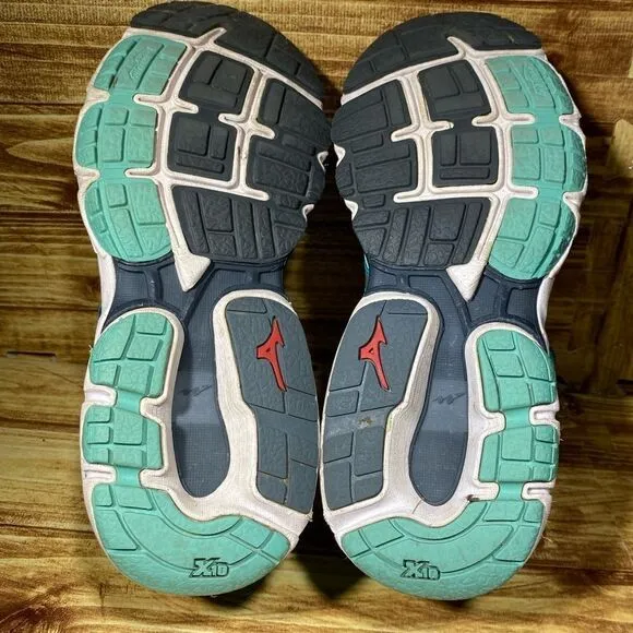 MIZUNO Women's Wave Inspire 11 Jade Green Sneaker Shoes Running Size 9.5 W WIDE