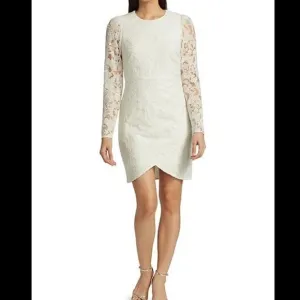 ML Monique Lhuillier Lace Cutout Long-Sleeve Dress