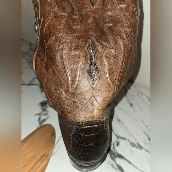 Montana Leg Ostrich Skin Mens Boots, Size 9, Asking $210.00