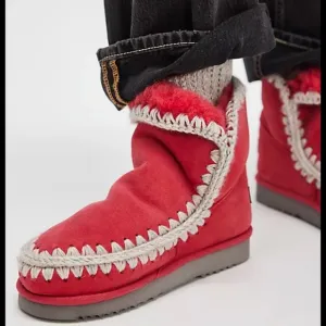 MOU Glacier Boots in red size 39