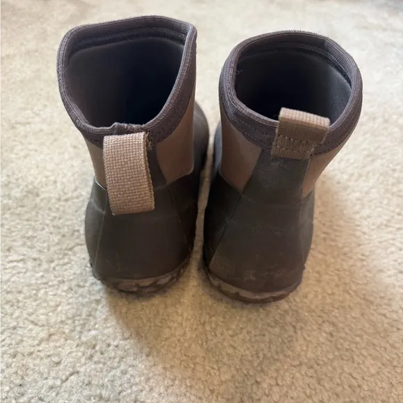 Muck boots